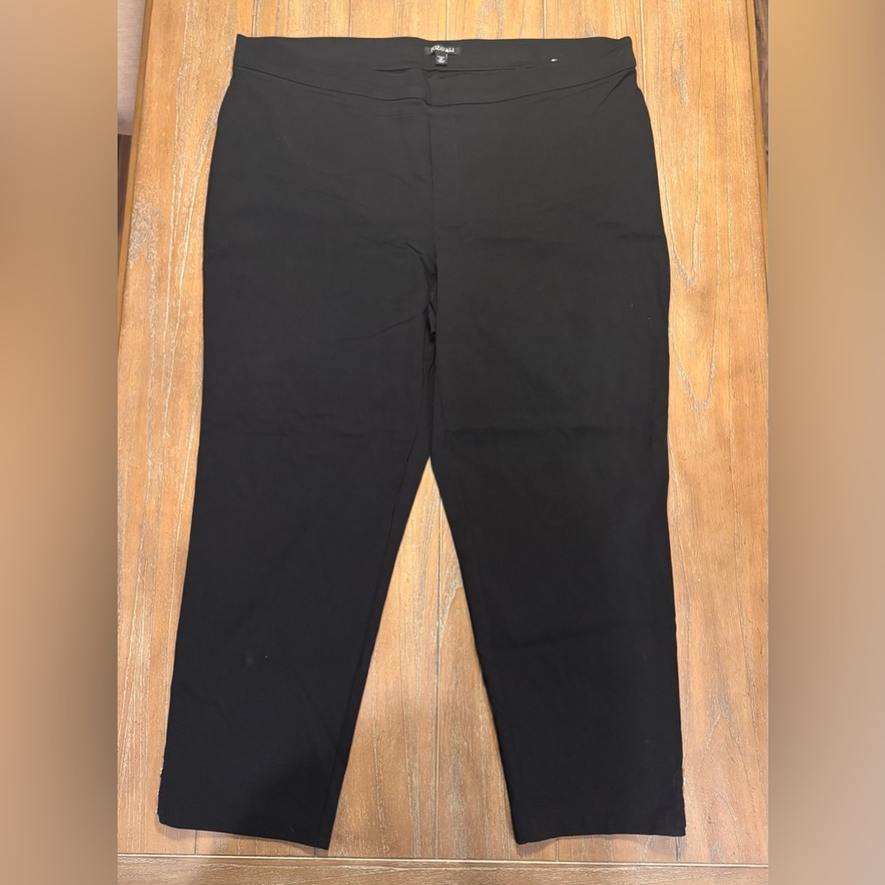 Roz & Ali Classic Black Cropped Pants